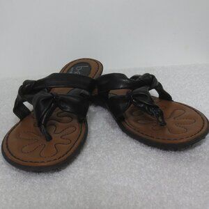 NEW B.O.C. Shoes Black Faux Leather Strappy Comfy Slip On Thong Sandals Size 6
